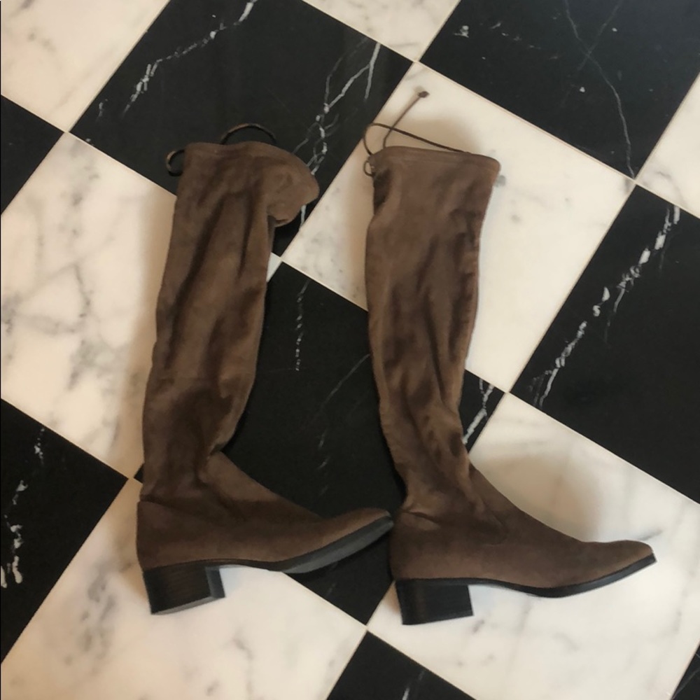 Knee-high suede boots
